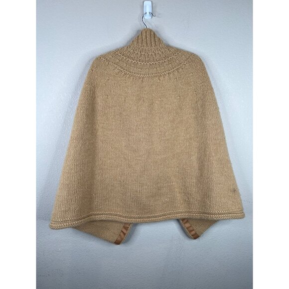 Vintage Button-Up Cape Handmade 60s 70s Grandma Winter - Picture 2 of 8